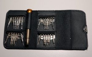 25 in 1 screwdriver wallet kit - open