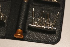 25 in 1 screwdriver wallet kit - oxidation
