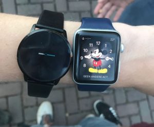 Oukitel W1 Smart Watch compared to iphone