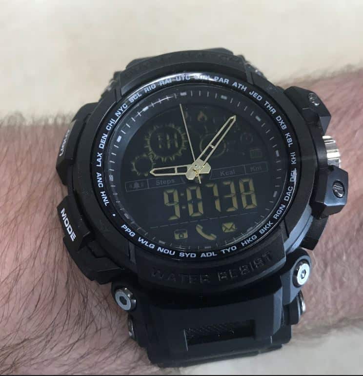 Diggro DI10 Smart Sport Watch On wrist