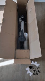 Xiaomi QiCycle – the box opened from above